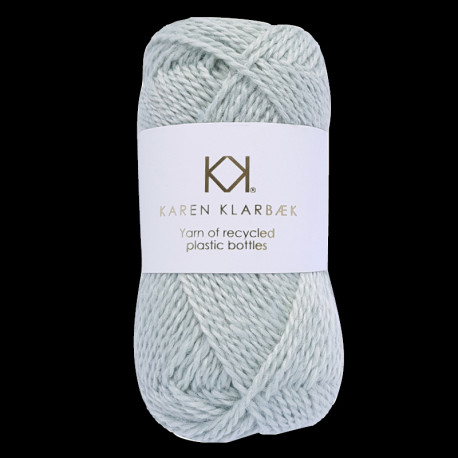 Clinique - Recycled Bottle Yarn